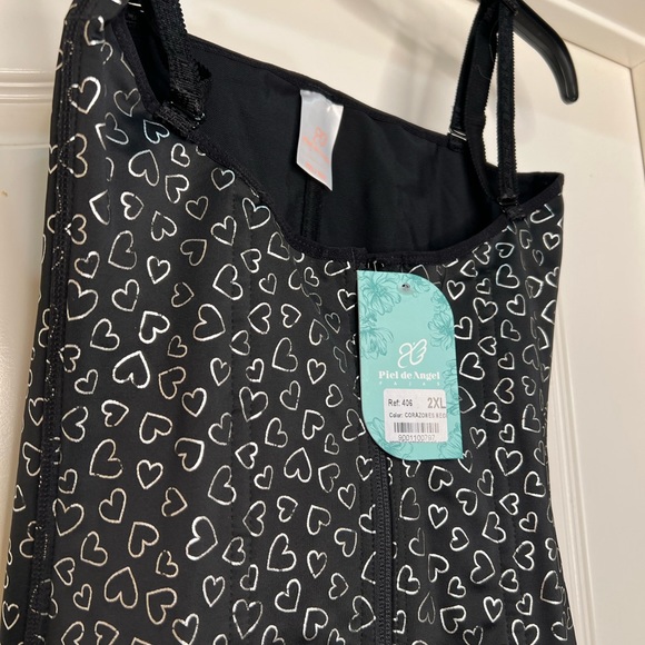 NWT Limited Edition Black W/ Silver Hearts Colombian Waist trainer - Picture 5 of 7